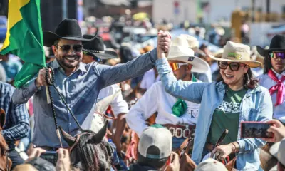 “Festa do povo”:  Gladson e Mailza abrem a Cavalgada 2025 e celebram sucesso da festa