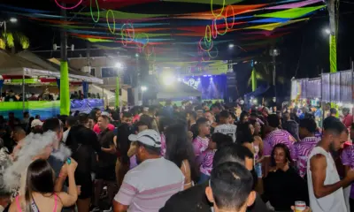 Carnavale 2025 aquece o frio na fronteira e anima foliões acreanos e de Cobija em Brasileia