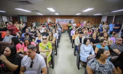 Servidores marcam presença em audiência e cobram melhorias em audiência pública na Aleac