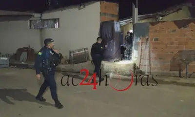 Criminosos invadem residência e executam homem a tiros na frente da esposa e da filha