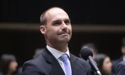 Eduardo Bolsonaro diz que eleição de 2026 pode não acontecer