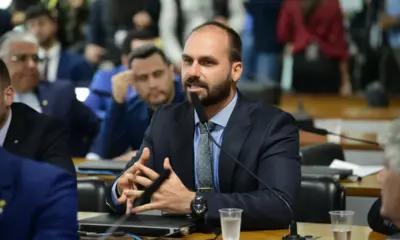 Eduardo diz que taxação ao Brasil foi mostrada a ele antes de anúncio