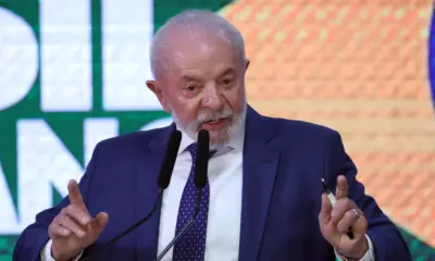 Lula cobra regulamentação de lei sobre economia solidária