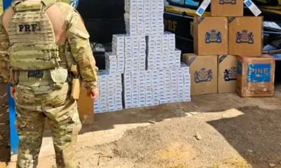 PRF apreende quase 7 mil maços de cigarros contrabandeados no Acre
