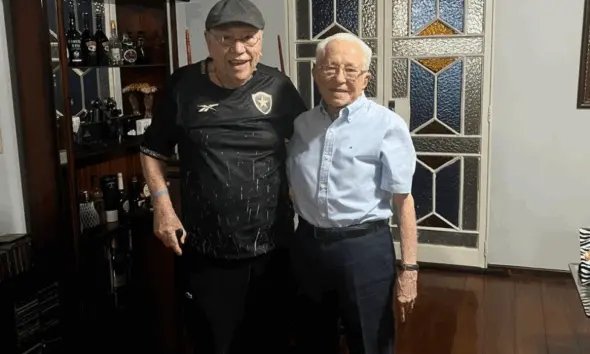 Tempos da política séria