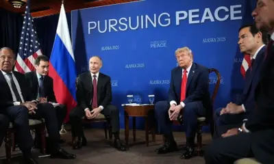 Reunião “reduzida” entre Trump e Putin terminou, diz Kremlin