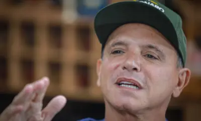 “Tomei, mas não queria tomar”, diz Bittar ao repetir narrativa de Bolsonaro sobre vacinas