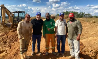 Tadeu Hassem fiscaliza obras no Ramal do km 59, em Brasileia, viabilizadas com recursos destinados por Mailza Assis