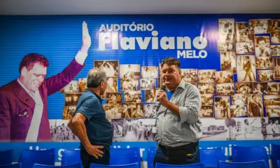 MDB inaugura auditório em homenagem a Flaviano Melo durante convenção