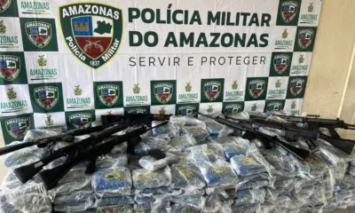 Polícia apreende mais de meia tonelada de drogas e sete fuzis em Manaus