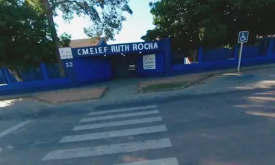 Orientadora de escola é investigada por deixar aluno autista de 8 anos de castigo no sol