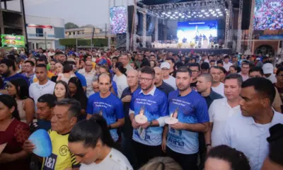 Gladson participa de procissão e inaugura Ciopaer no Juruá
