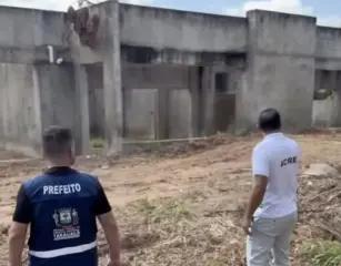 Prefeito de Tarauacá retoma obra de creche no bairro Copacabana