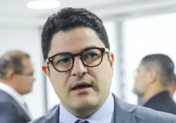 Eduardo Ribeiro cobra maior uso do Comprac para fortalecer indústria acreana
