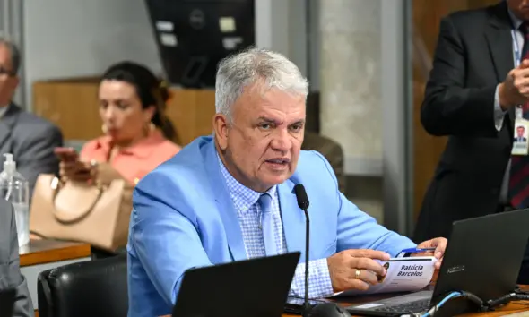 Estamos no jogo, diz Petecão