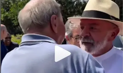 Lula se encontra com padre Mássimo e conversa com acolhidos da Souza Araújo