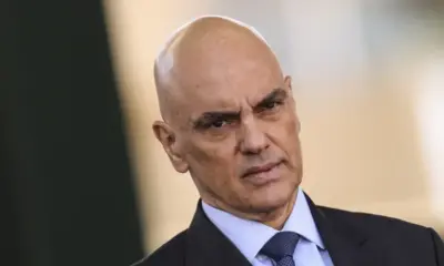 Em evento no Rio, Moraes diz que Brasil tem histórico de golpismo