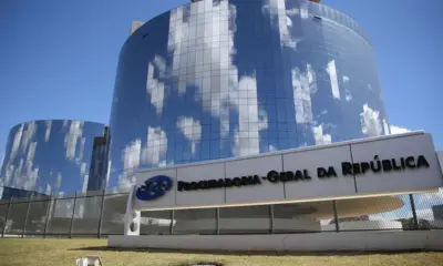 PGR tem 5 dias para analisar indiciamento de Bolsonaro e Eduardo