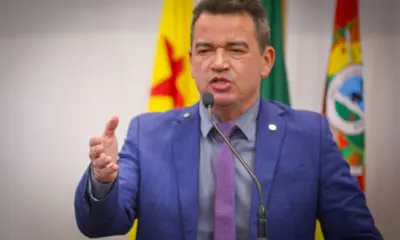 André Vale cobra regularização fundiária e agradece apoio do governo
