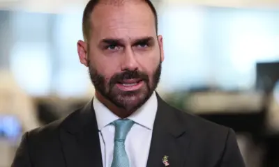 Eduardo Bolsonaro defende ação militar dos EUA contra Brasil