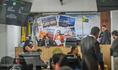 Sessão começa com atraso após votação do subsídio à Ricco Transportes