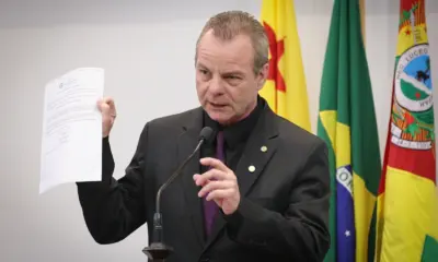 Longo anuncia acordo para pagamento de indenização aos provisórios do Iapen