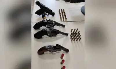 Menores são apreendidos com 4 armas de fogo após atravessar rio Acre a nado, na capital