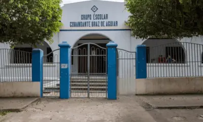 Alunos de escola com rachaduras são realocados para novas instituições em Cruzeiro do Sul