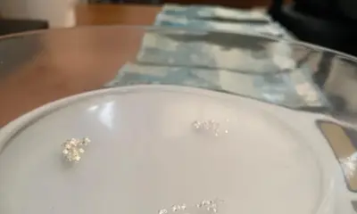PRF apreende 76 diamantes e R$ 14,6 mil em Porto Velho