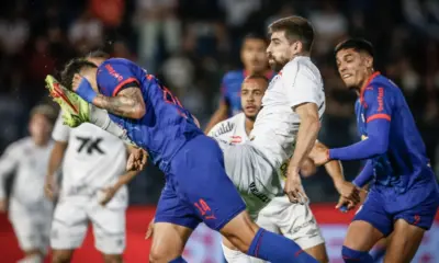 Santos abre virada, mas RB Bragantino reage e duelo termina em empate