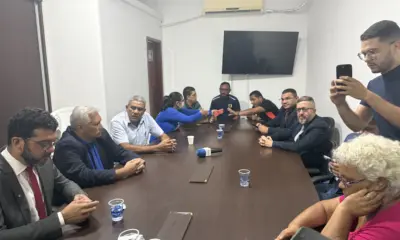 Servidores municipais de Rio Branco cobram reajuste salarial