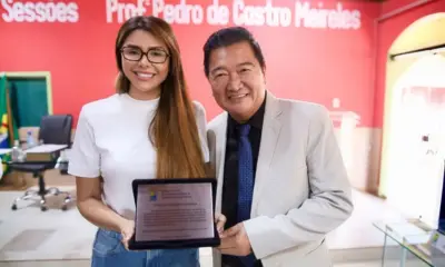 Gabriela Câmara recebe Moção de Aplausos da Câmara Municipal de Plácido