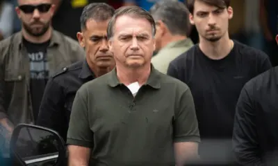 Bolsonaro volta para prisão domiciliar após procedimento médico