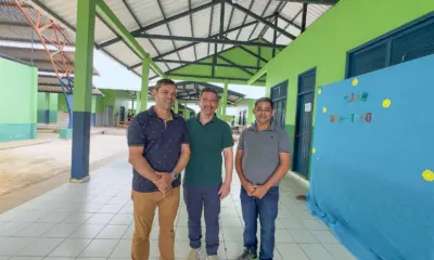 Com emenda de André Vale, reforma de escola chega a 90% de conclusão em Mâncio Lima