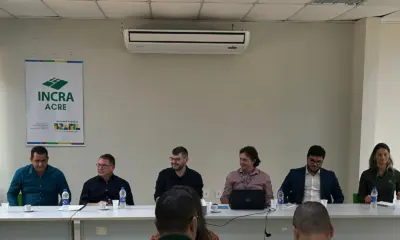 Governo entrega equipamentos para combate ao desmatamento no Acre