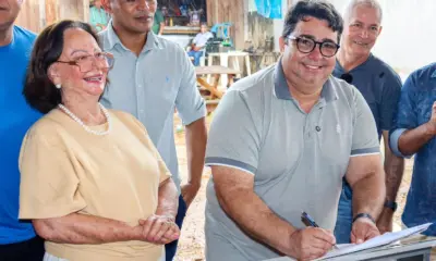 Carlinhos do Pelado assina ordem de serviço para pavimentação de ramal