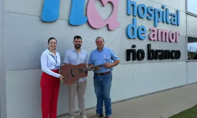 Hospital de Amor vai leiloar violão autografado pelo cantor Gusttavo Lima neste sábado