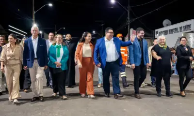 Com Gladson e Carlinhos do Pelado, Brasiléia tem desfile pela Independência