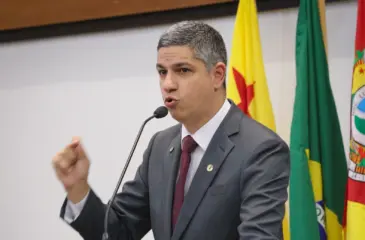 Calegário propõe comissão para visitar presídios do Acre após fuga de detentos