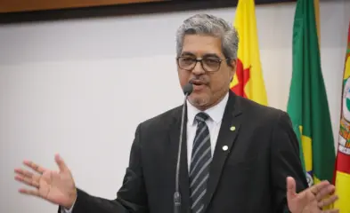 Edvaldo pede audiência para debater crise no transporte escolar de Tarauacá