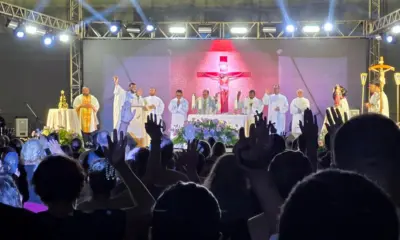 Encerramento do 8º Cerco de Jericó reúne multidão em noite de fé em Rio Branco