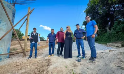 Deracre conclui fundação e avança obra da passarela sobre o Rio Amônia