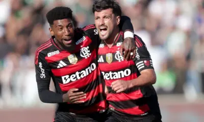 Brasileirão: Flamengo quebra tabu de 28 anos, vence Juventude e segue líder