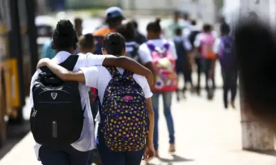Governo amplia mobilização de vacina contra HPV em jovens até dezembro
