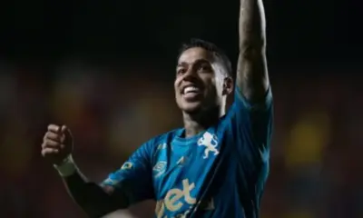 Sport supera gols anulados, bate o Corinthians e vence 1ª como mandante