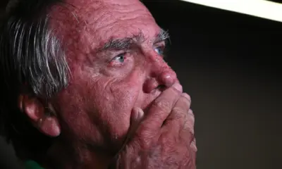 Bolsonaro passa mal e é levado às pressas para hospital em Brasília