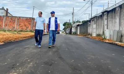 Parceria entre governo e prefeitura asfalta mais sete ruas em Cruzeiro do Sul
