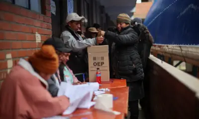 Bolívia tem eleição presidencial neste domingo