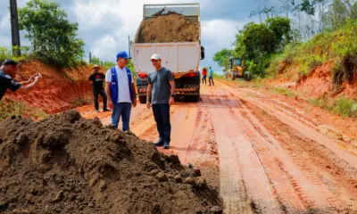 Prefeitura de Cruzeiro do Sul usa 500 toneladas de asfalto no Ramal da Gazin