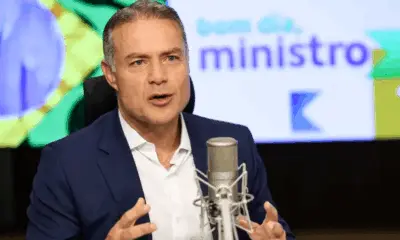 Renan Filho: ‘A autoescola não vai acabar. O que acaba é a obrigatoriedade’